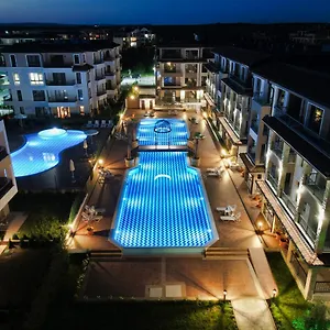 https://burgas-beach-resort-2-apartments.burgashotels.net